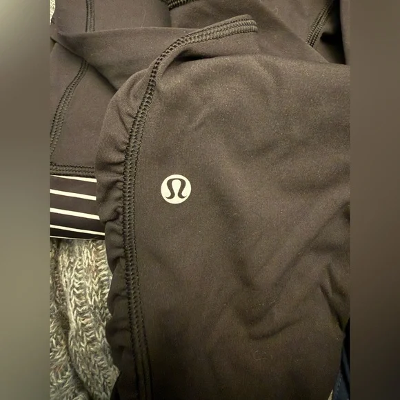 LULULEMON Speed Tight *Brushed Interlock Black Quilt Reflect Ruched Leg pants 8✨ - Picture 11 of 14
